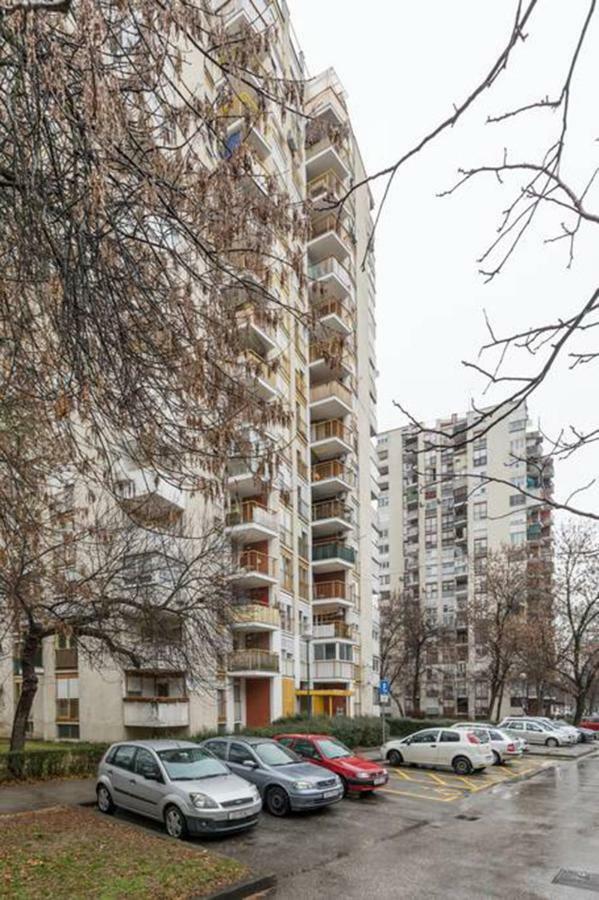Penthouse "Sky 17" S Balkonom I Besplatnim Parkingom Διαμέρισμα Ζάγκρεμπ Εξωτερικό φωτογραφία